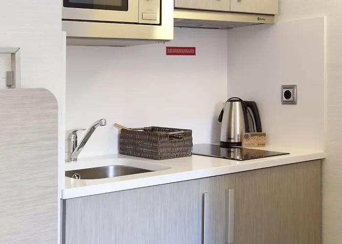 白银公寓式酒店 3* 巴塞罗那