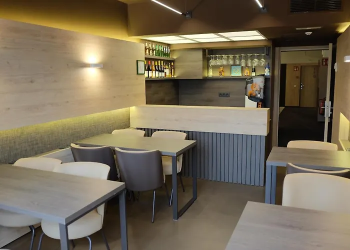 白银公寓式酒店 3*